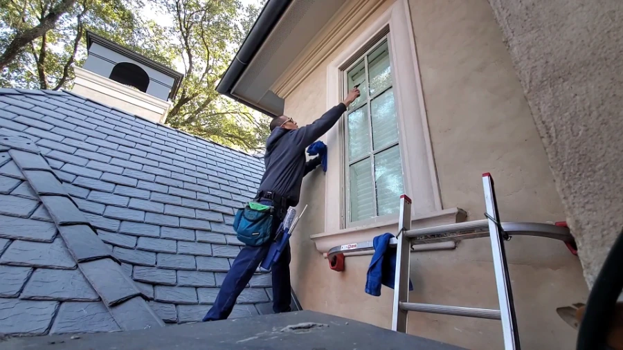Exterior glass window cleaning Talega