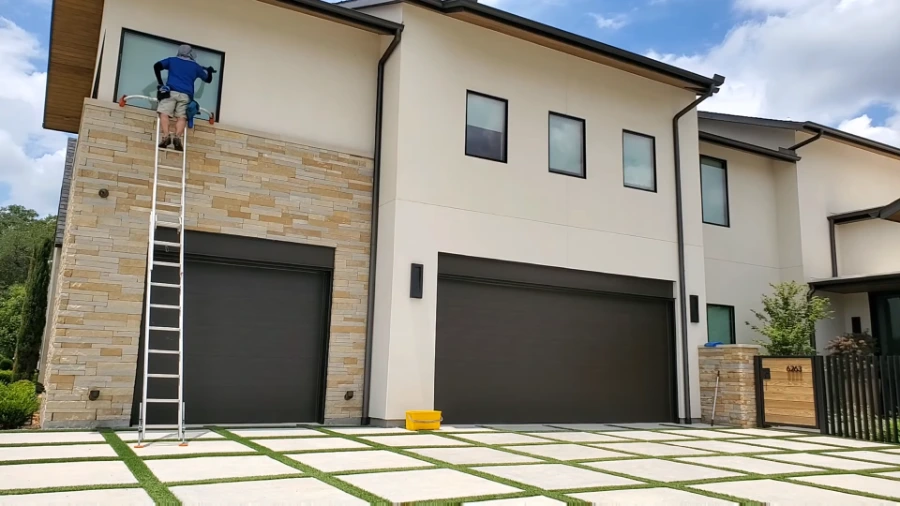Streak-free window cleaning