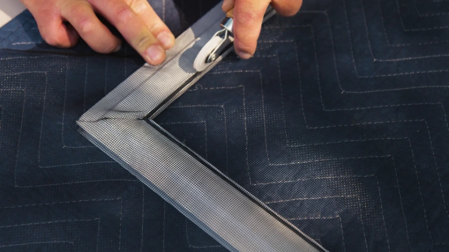 window screen cleaning and repair